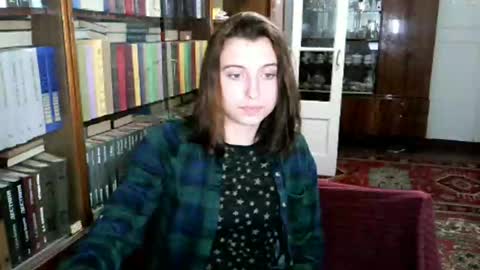 Lana online show from November 2025 08:32:01 PM