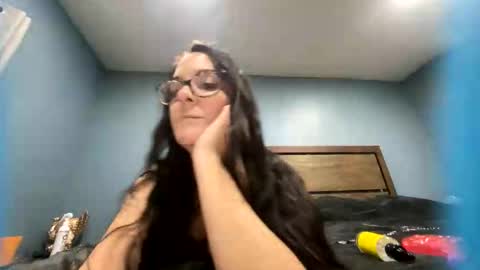 lanacolleen online show from February 2026 06:57:02 PM