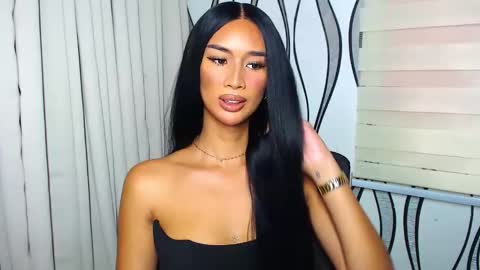 Snapshot of lanadel_hilton chatting on January 2025 11:48:01 PM Lana online show from January 2025 11:48:01 PM