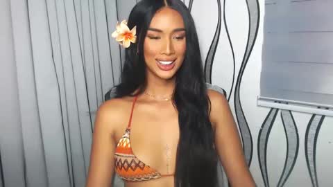 Snapshot of lanadel_hilton chatting on February 2025 10:56:02 AM Lana online show from February 2025 10:56:02 AM