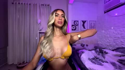 Snapshot of lanadel_hilton chatting on May 2026 10:39:02 PM Lana online show from May 2026 10:39:02 PM