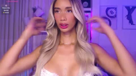 Snapshot of lanadel_hilton chatting on May 2026 03:47:02 AM Lana online show from May 2026 03:47:02 AM