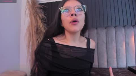 Lana online show from May 2026 12:11:02 PM