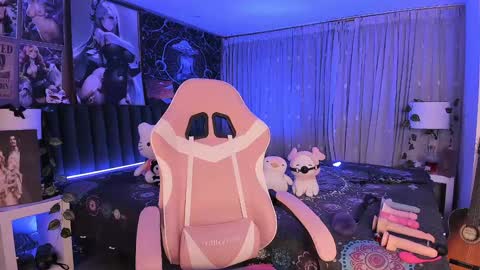 L A N A  online show from January 2025 03:52:01 AM