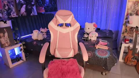 L A N A  online show from January 2025 04:27:01 AM