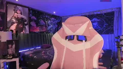 L A N A  online show from February 2025 07:38:01 AM