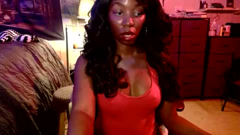 Snapshot of lanaluxxe4 chatting on November 2025 12:11:02 AM lanaluxxe4 online show from November 2025 12:11:02 AM
