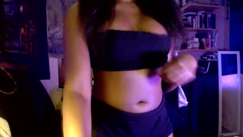Snapshot of lanaluxxe4 chatting on February 2026 11:20:02 PM lanaluxxe4 online show from February 2026 11:20:02 PM