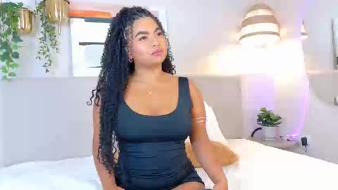 Lana online show from October 2025 10:30:01 PM