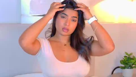 Lana online show from February 2026 08:35:01 PM