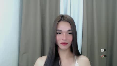 lanawyatt_ online show from January 2025 02:10:01 PM
