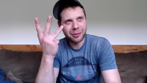 Snapshot of lancehardin chatting on April 2026 11:06:01 PM Lance online show from April 2026 11:06:01 PM