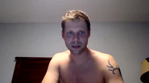 Snapshot of lancehardin chatting on June 2026 12:32:02 AM Lance online show from June 2026 12:32:02 AM