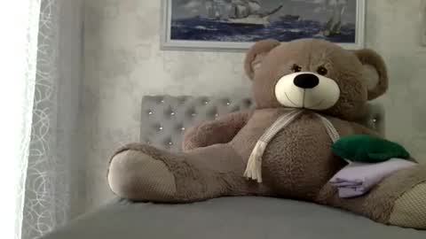 langoria online show from October 2025 12:48:02 PM