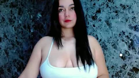 Lanna online show from December 2025 02:04:01 PM