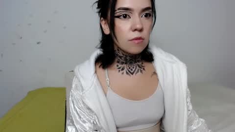 LANNIE   online show from January 2025 08:42:01 PM