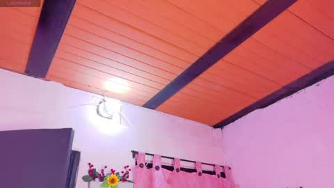 LARA online show from April 2026 11:46:01 PM