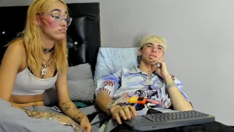 Snapshot of lara_and_caleb chatting on February 2025 04:06:01 AM lara_and_caleb online show from February 2025 04:06:01 AM