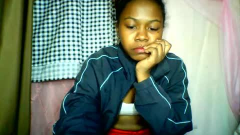 Snapshot of lara_belle chatting on June 2026 07:24:02 PM lara_belle online show from June 2026 07:24:02 PM