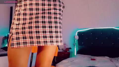 Lara Brunette  online show from December 2024 12:03:01 PM