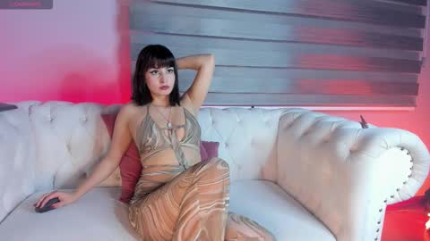 lara_reynolds_ online show from March 2026 12:30:02 AM