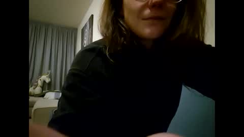 Little online show from January 2025 01:50:01 AM