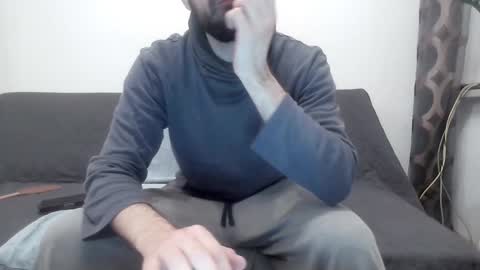 laraaan online show from December 2024 07:22:01 PM