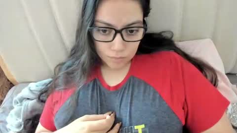 Snapshot of laracamille chatting on March 2026 03:05:01 PM lara online show from March 2026 03:05:01 PM