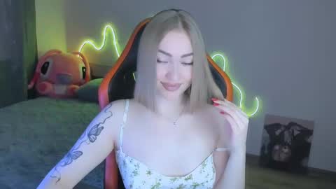 Snapshot of larakrein_lk chatting on January 2026 11:37:01 AM LaraKrein lk online show from January 2026 11:37:01 AM