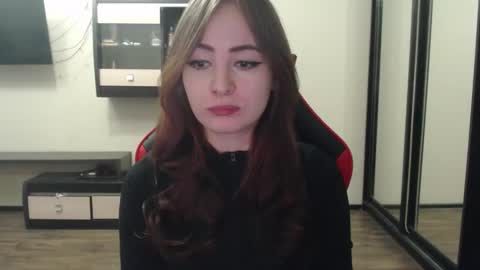 Laralianna online show from February 2025 12:08:02 PM