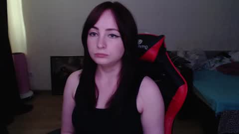 Laralianna online show from July 2026 03:03:02 PM