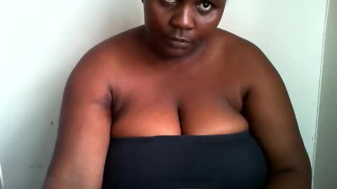 Snapshot of laralovex chatting on January 2025 01:37:02 PM laralovex online show from January 2025 01:37:02 PM