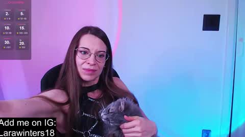 larawinters online show from February 2026 07:39:02 PM