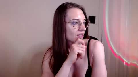 Snapshot of larawintersxxx chatting on June 2026 11:27:02 PM larawintersxxx online show from June 2026 11:27:02 PM