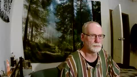 Larbie online show from October 2025 10:37:01 AM