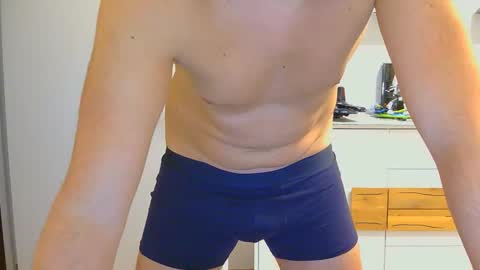 Snapshot of lari8989 chatting on November 2025 04:29:02 PM lari8989 online show from November 2025 04:29:02 PM