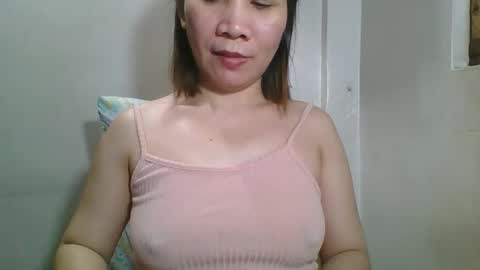 Larice online show from November 2025 02:54:02 AM