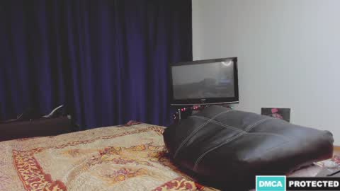 Snapshot of larisa_dolbimaya chatting on May 2026 04:14:02 PM Larisa Lavriki online show from May 2026 04:14:02 PM