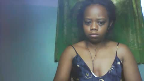 Snapshot of larissa645771 chatting on February 2026 03:43:01 AM larissa645771 online show from February 2026 03:43:01 AM