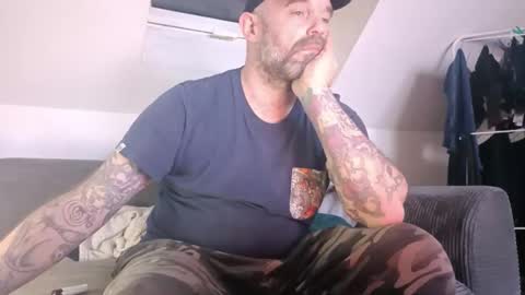 larsvegas1895 online show from January 2026 03:32:01 AM