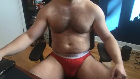 Snapshot of latenightlunch chatting on February 2026 04:01:01 PM Latenightlunch online show from February 2026 04:01:01 PM