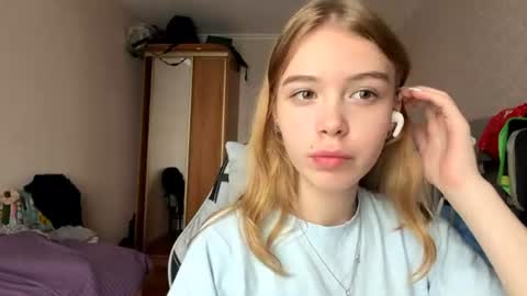 Snapshot of lateshastarnaud chatting on June 2026 07:39:01 AM Linet online show from June 2026 07:39:01 AM