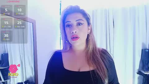 Snapshot of latex_rose_daniels chatting on April 2026 06:49:02 PM ROSE online show from April 2026 06:49:02 PM