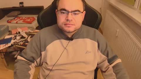 latexboy893 online show from November 2025 09:14:02 PM