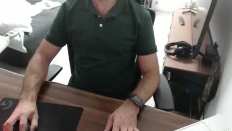 latexdave84 online show from May 2026 09:39:02 AM