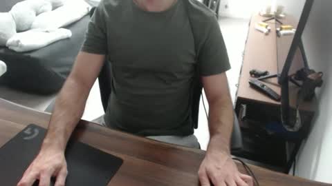 latexdave84 online show from June 2026 01:17:02 PM