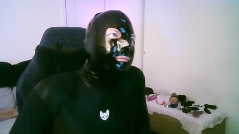 latexminheadroom online show from April 2026 12:24:02 AM