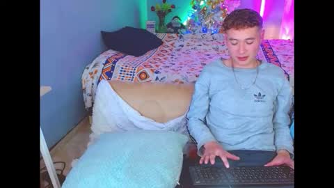 latin_boysxxx_ online show from November 2025 03:31:02 AM