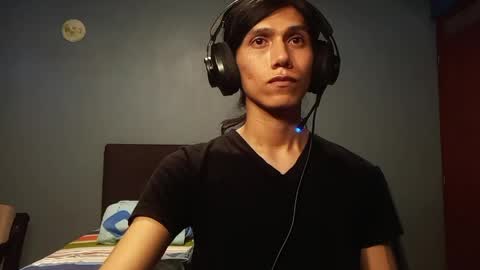 Snapshot of latin_shado chatting on May 2026 04:04:01 PM Shado online show from May 2026 04:04:01 PM