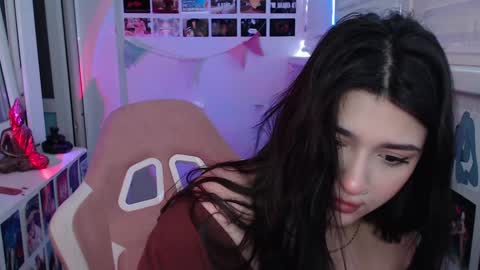 miiiiiiaaaa online show from December 2024 09:29:02 AM